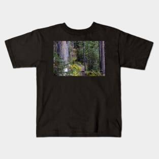 Following the Trail. Kids T-Shirt